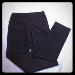 Black straight leg trouser slacks pants 🎁